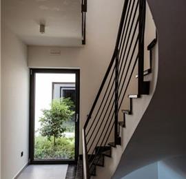 5-Bedroom Luxury Sea-View Villa with Infinity Pool near Dubrovnik – Sleeps 10